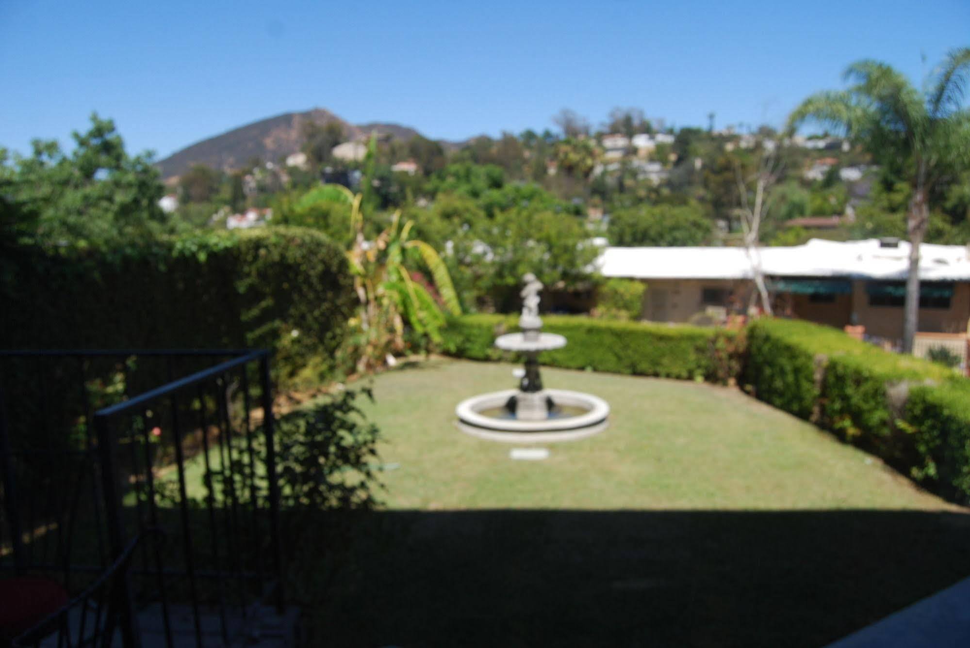 Bed And Breakfast In Hollywood Hills Los Angeles Eksteriør bilde