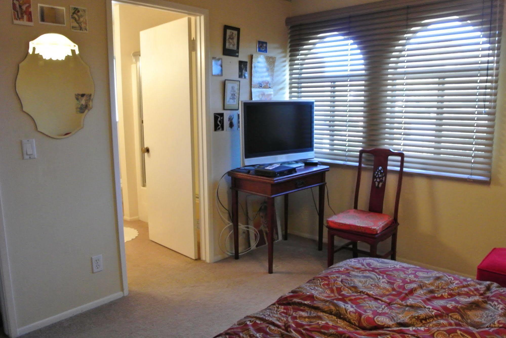 Bed And Breakfast In Hollywood Hills Los Angeles Eksteriør bilde