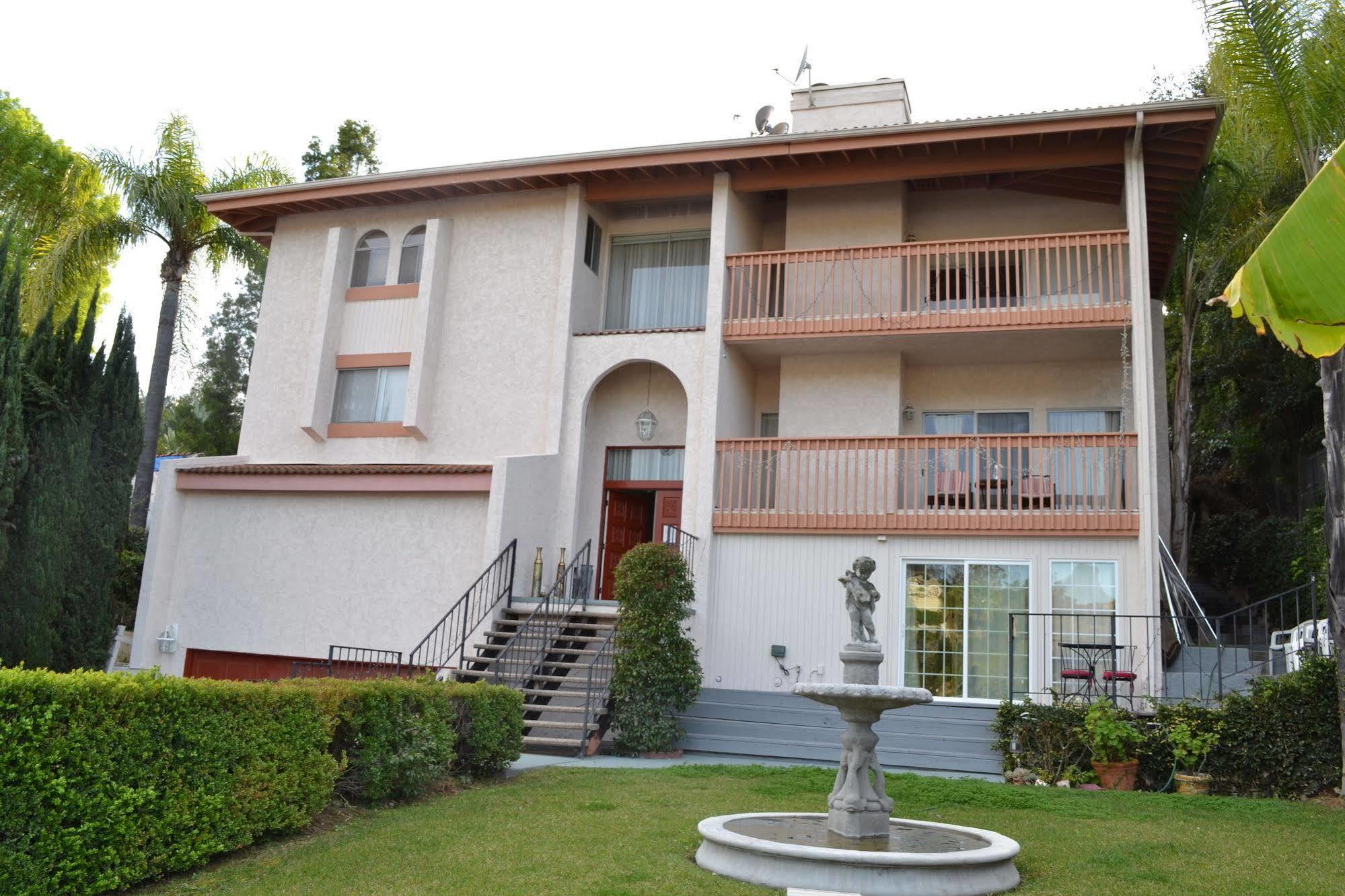 Bed And Breakfast In Hollywood Hills Los Angeles Eksteriør bilde