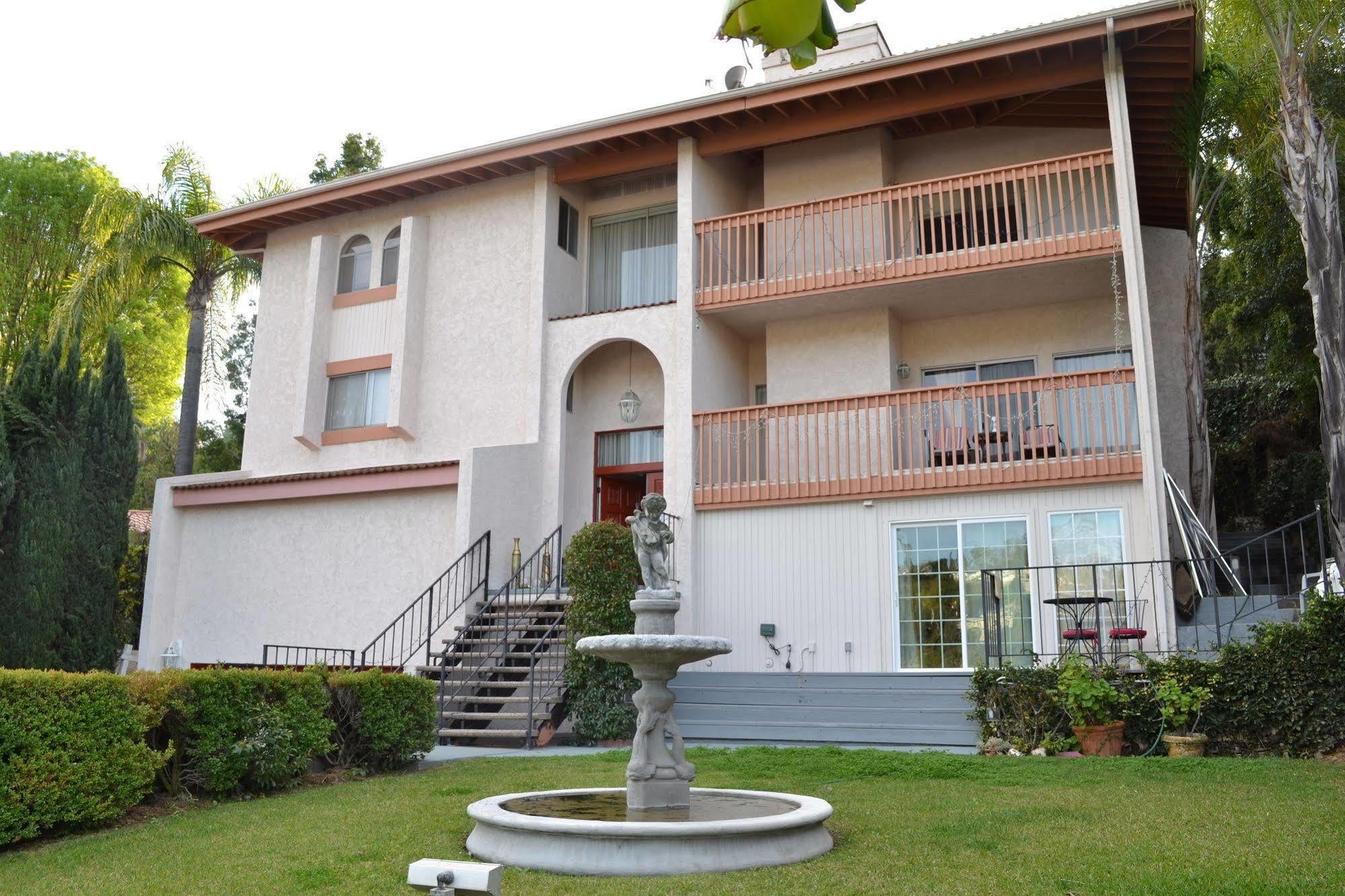 Bed And Breakfast In Hollywood Hills Los Angeles Eksteriør bilde